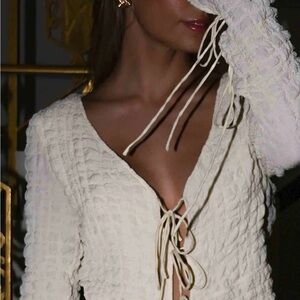 CLEO BUBBLE LONG SLEEVE Top size Small NWT